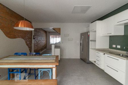 Casa de condomínio para alugar com 110m², 3 quartos e 2 vagas Casa de condomínio para alugar com 110m², 3 quartos e 2 vagasCozinha