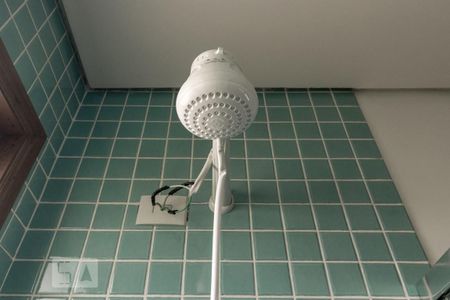 Casa de condomínio para alugar com 110m², 3 quartos e 2 vagas Casa de condomínio para alugar com 110m², 3 quartos e 2 vagasBanheiro social