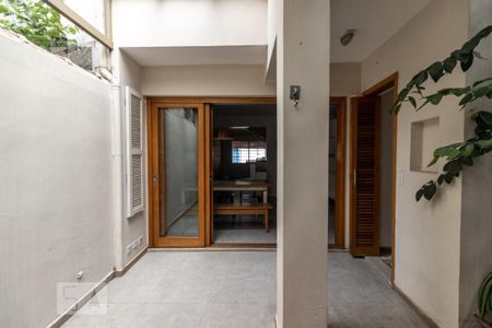 Casa de condomínio para alugar com 110m², 3 quartos e 2 vagas Casa de condomínio para alugar com 110m², 3 quartos e 2 vagasQuintal