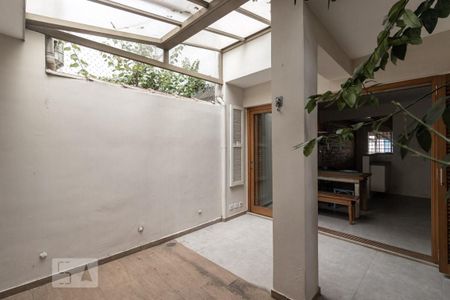 Casa de condomínio para alugar com 110m², 3 quartos e 2 vagas Casa de condomínio para alugar com 110m², 3 quartos e 2 vagasQuintal