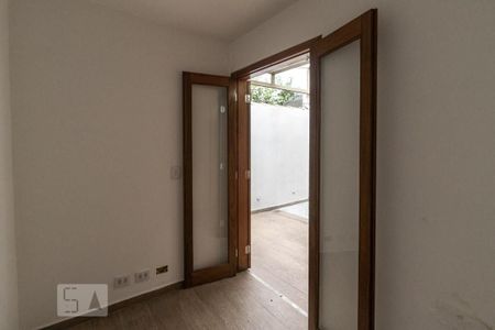 Casa de condomínio para alugar com 110m², 3 quartos e 2 vagas Casa de condomínio para alugar com 110m², 3 quartos e 2 vagasEdícula