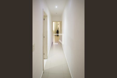Corredor de apartamento à venda com 3 quartos, 117m² em Humaitá, Rio de Janeiro