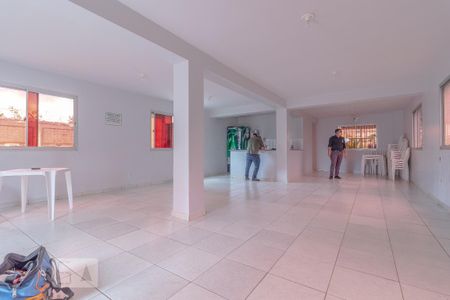 Apartamento para alugar com 50m², 2 quartos e 1 vaga Apartamento para alugar com 50m², 2 quartos e 1 vagaÁrea comum - Salão de festas