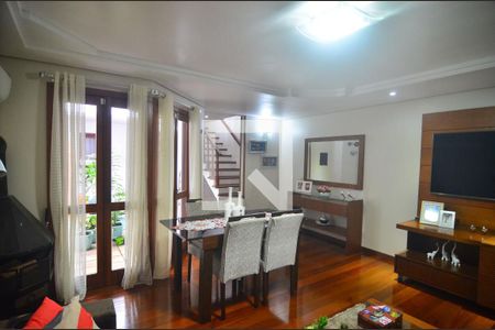 Sala de casa à venda com 3 quartos, 232m² em São José, Canoas