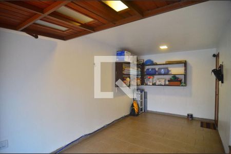 Casa à venda com 232m², 3 quartos e 3 vagasGaragem