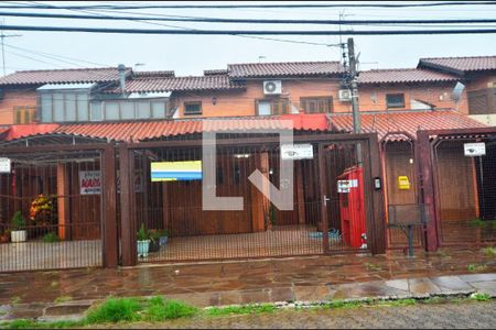 Casa à venda com 232m², 3 quartos e 3 vagasFachada