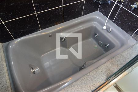 Casa à venda com 232m², 3 quartos e 3 vagasBanheiro suíte