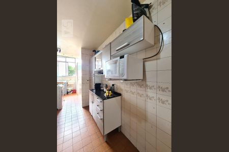 Apartamento à venda com 64m², 2 quartos e 1 vagaCozinha