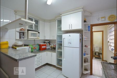 Casa à venda com 179m², 3 quartos e 4 vagasCozinha