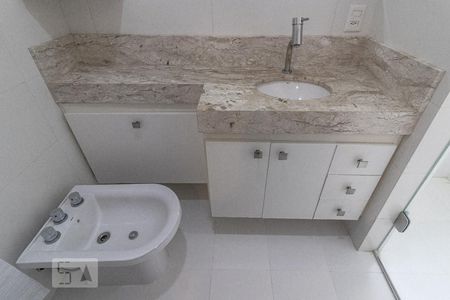 Apartamento para alugar com 117m², 3 quartos e 2 vagasSuíte
