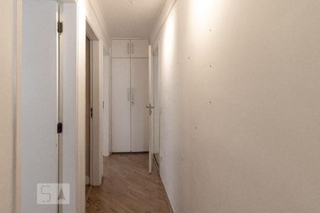 Apartamento para alugar com 117m², 3 quartos e 2 vagasCorredor para os quartos