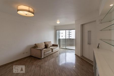 Sala de apartamento para alugar com 3 quartos, 117m² em Moema, São Paulo