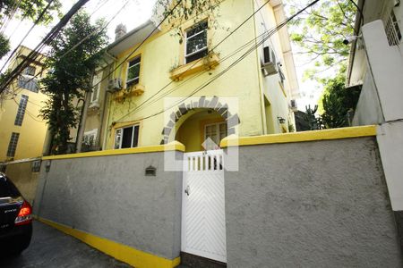 Casa à venda com 176m², 4 quartos e sem vagaFachada da Casa