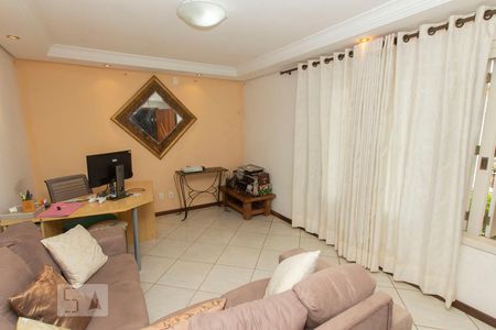 Sala de casa à venda com 4 quartos, 300m² em Niterói, Canoas
