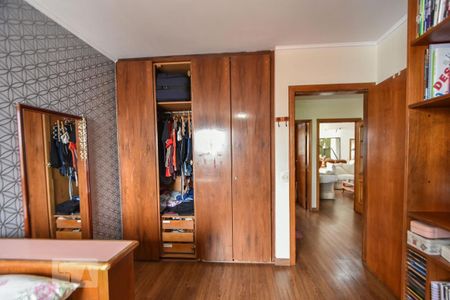 Apartamento à venda com 195m², 4 quartos e 2 vagasQuarto 02