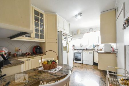 Apartamento à venda com 195m², 4 quartos e 2 vagasCozinha