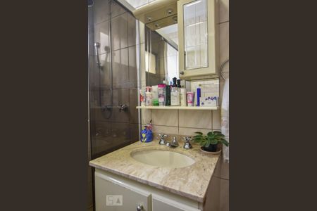 Apartamento à venda com 195m², 4 quartos e 2 vagasBanheiro 02