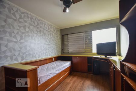 Apartamento à venda com 195m², 4 quartos e 2 vagasQuarto 04