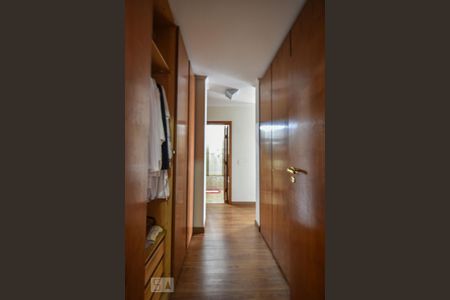 Corredor de apartamento à venda com 3 quartos, 219m² em Brooklin, São Paulo