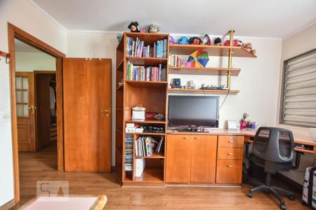 Apartamento à venda com 195m², 4 quartos e 2 vagasQuarto 02