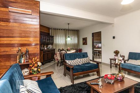 Casa à venda com 3 quartos, 286m² em Santa Maria, São Caetano do Sul