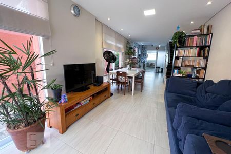 Sala de casa à venda com 2 quartos, 192m² em Vila Ipojuca, São Paulo