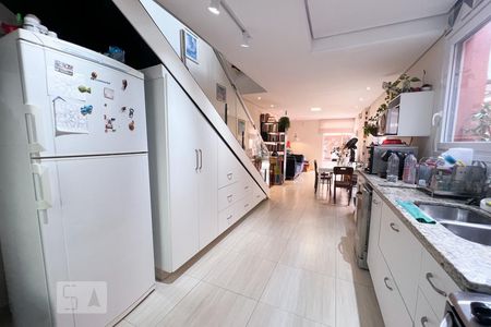 Cozinha de casa à venda com 2 quartos, 192m² em Vila Ipojuca, São Paulo