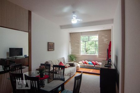 Sala de apartamento para alugar com 2 quartos, 70m² em Botafogo, Rio de Janeiro