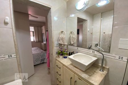 Apartamento à venda com 79m², 2 quartos e 1 vaga Apartamento à venda com 79m², 2 quartos e 1 vagaBanheiro da Suíte