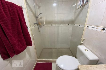 Apartamento à venda com 79m², 2 quartos e 1 vaga Apartamento à venda com 79m², 2 quartos e 1 vagaBanheiro Social