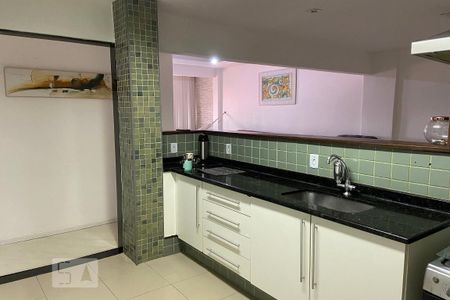 Apartamento à venda com 79m², 2 quartos e 1 vaga Apartamento à venda com 79m², 2 quartos e 1 vagaCozinha