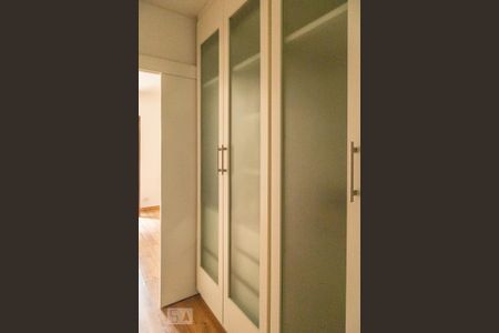 Casa à venda com 361m², 6 quartos e 4 vagasCloset da Suíte