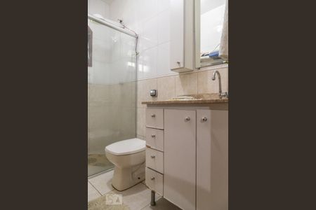 Casa à venda com 361m², 6 quartos e 4 vagasEdícula - Banheiro