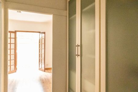 Casa à venda com 361m², 6 quartos e 4 vagasCloset da Suíte