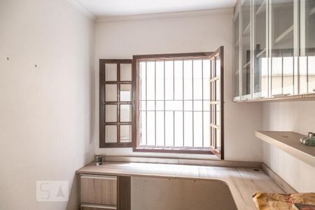 Casa à venda com 361m², 6 quartos e 4 vagasEscritório