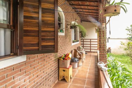 Casa à venda com 361m², 6 quartos e 4 vagasEdícula - Varanda