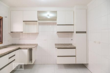 Casa à venda com 361m², 6 quartos e 4 vagasCozinha