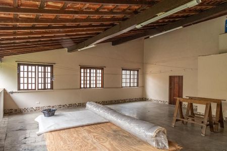 Casa à venda com 361m², 6 quartos e 4 vagasTerraço