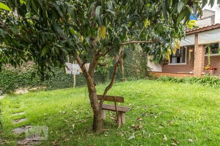 Casa à venda com 361m², 6 quartos e 4 vagasQuintal