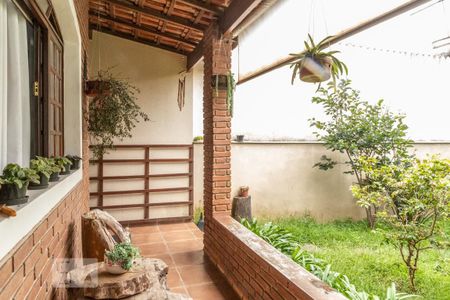 Casa à venda com 361m², 6 quartos e 4 vagasEdícula - Varanda