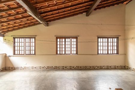 Casa à venda com 361m², 6 quartos e 4 vagasTerraço