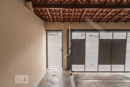 Casa à venda com 361m², 6 quartos e 4 vagasPortão