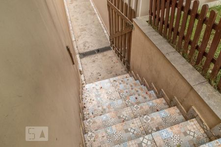 Casa à venda com 361m², 6 quartos e 4 vagasEscada quintal