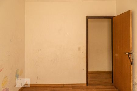 Casa à venda com 361m², 6 quartos e 4 vagasQuarto 2