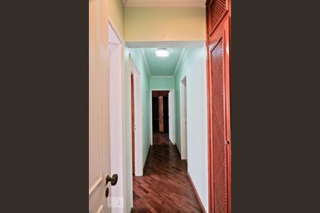 Corredor de apartamento para alugar com 3 quartos, 125m² em Santana, São Paulo