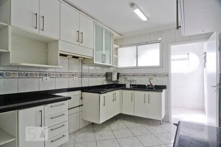 Apartamento para alugar com 125m², 3 quartos e 1 vaga Apartamento para alugar com 125m², 3 quartos e 1 vagaCozinha