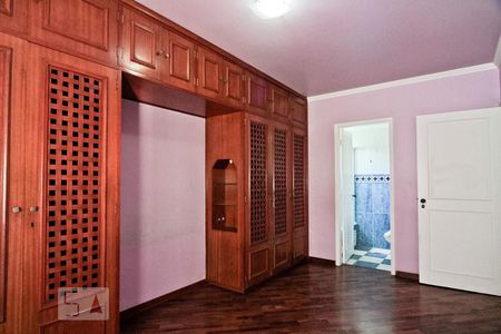 Apartamento para alugar com 125m², 3 quartos e 1 vaga Apartamento para alugar com 125m², 3 quartos e 1 vagaSuíte