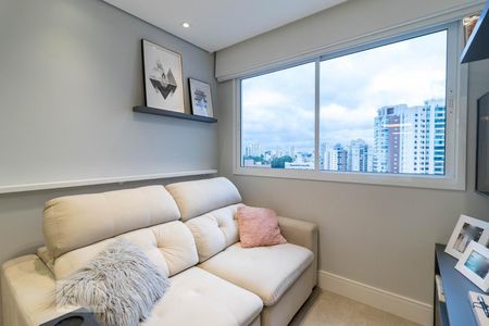 Sala de Estar de apartamento à venda com 2 quartos, 43m² em Santa Teresinha, São Paulo