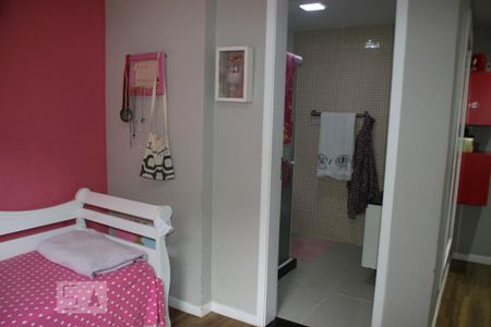 Casa de condomínio à venda com 250m², 5 quartos e 2 vagasQuarto 2