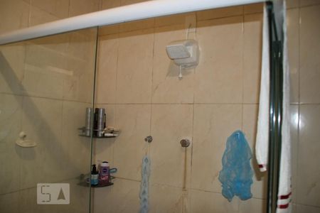 Casa de condomínio à venda com 250m², 5 quartos e 2 vagasBanheiro quarto 4